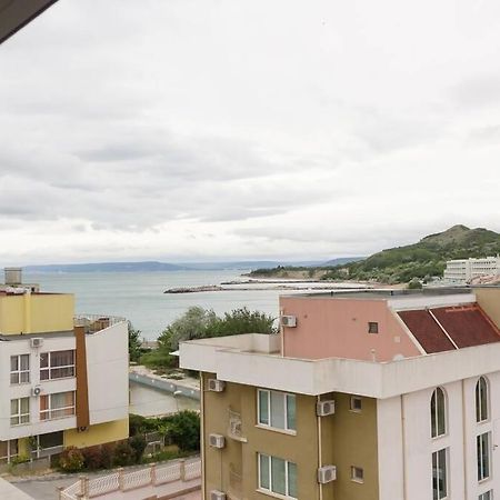 Perfect Summer Vacation Rental - One-Bedroom Flat By Flat Mаnager 토폴라 외부 사진