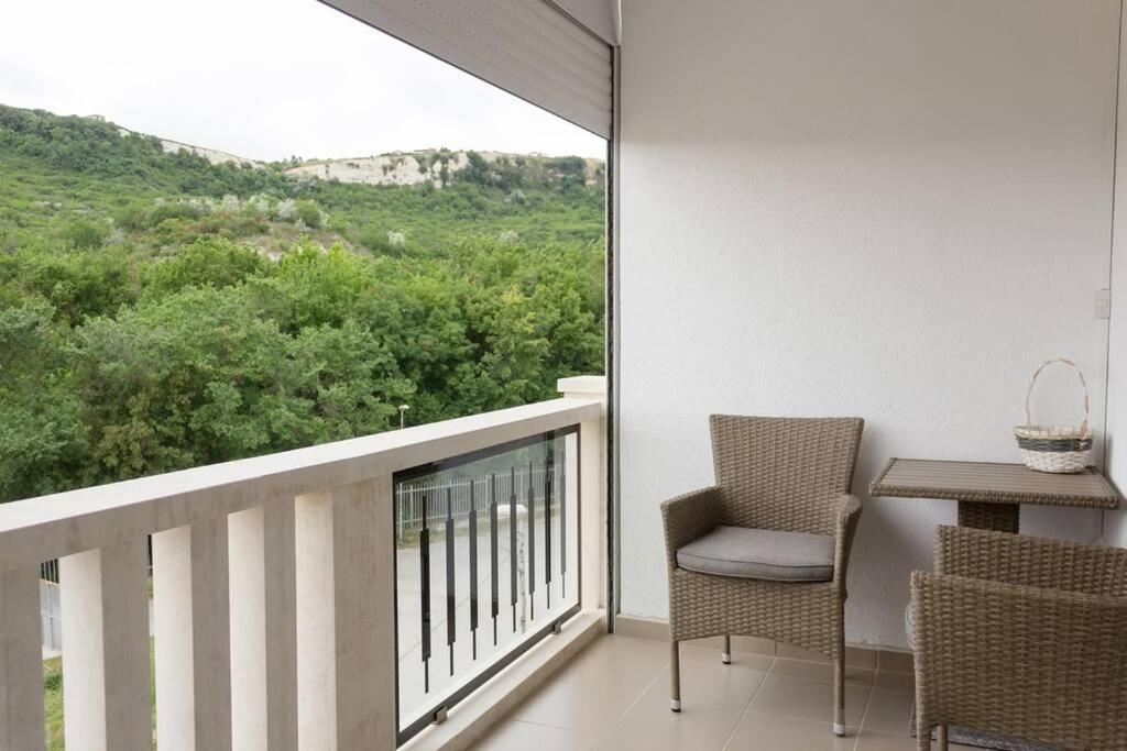 Perfect Summer Vacation Rental - One-Bedroom Flat By Flat Mаnager 토폴라 외부 사진